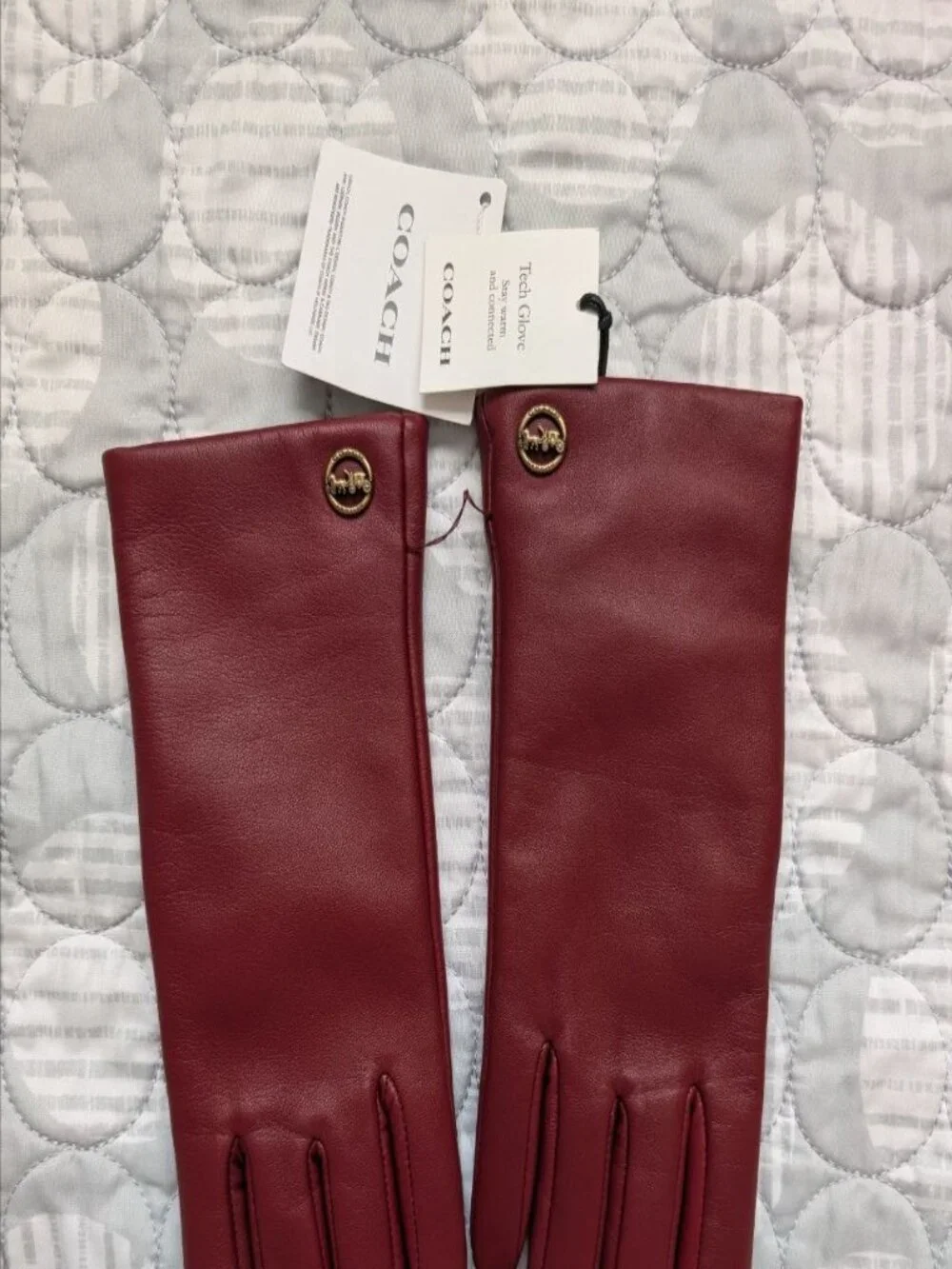 Coach 76310 Horse And Carriage Tech Glove - Red Size 7 NWT